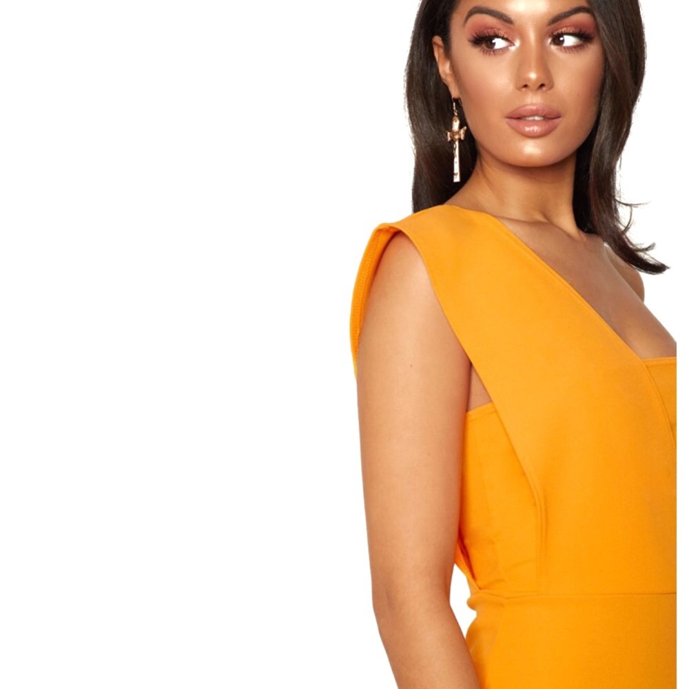 One Shoulder Draped Midi Dress - Picture 3 of 6